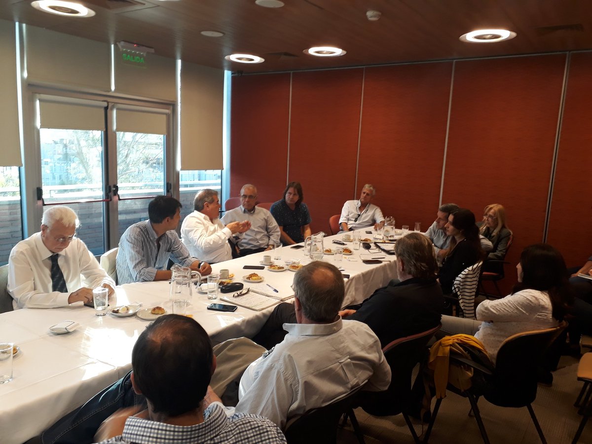 La conservación de #suelos y el desarrollo del #MapadeSuelos de la provincia de #Córdoba también serán importantes en la #agenda2018 para el sector agropecuario, vitales para la toma de decisiones. <a href="/MinAgriCba/">Ministerio de Bioagroindustria de Córdoba</a> <a href="/comagroalimcba/">Comunidad Agroalimen</a> #trabajoconjunto #interacción #institucionalidad