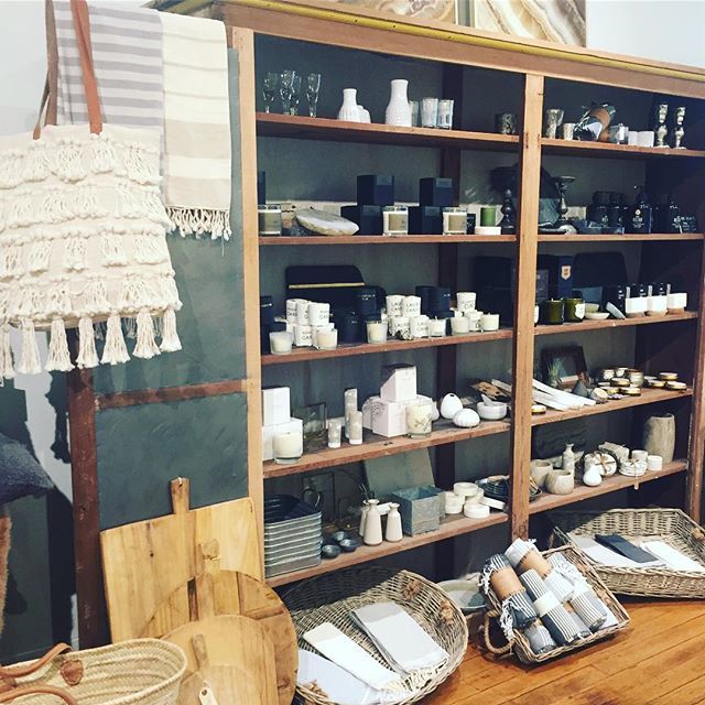 robindira's tweet photo. Each time I walk by this cabinet I have to stop and soak in the aromas of our apothecary goodies.❤️ #robindiraunsworth #robindira_unsworth #robindiraunsworthhome #apothecary #candles #soap #lotion #tatine #izola #simplycurated #ceramics #naturalcuriosities #homegoods #turkis… https://t.co/n67BbLOpTE