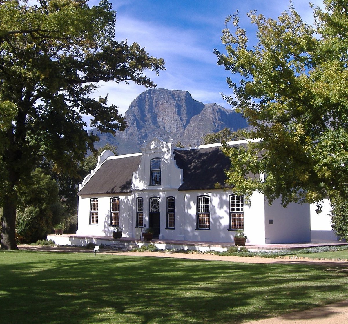 _classics_life_'s tweet photo. Cape House. #Architecture #SouthAfrica #Travel https://t.co/Suv3Yo1oeD