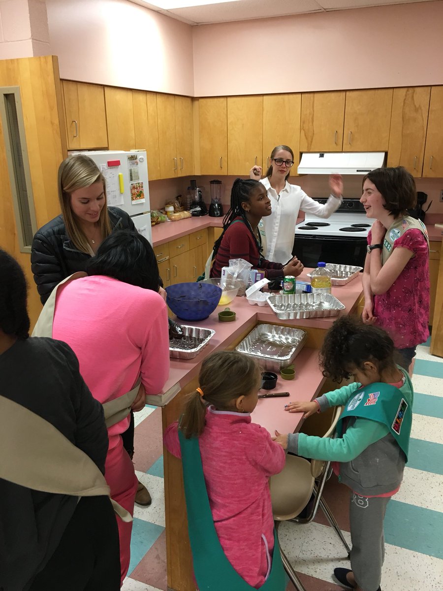 GirlScouts_TSB's tweet photo. Baking brownies for the Lions Club dinner tonight. https://t.co/Q1SyN8uBMc