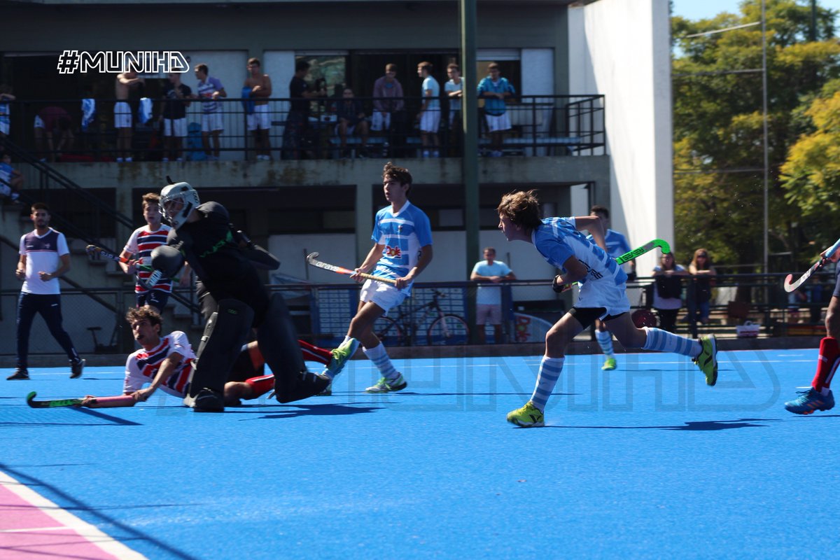HockeyMUNIHD's tweet photo. #THMC2018 #01F05F #CiudadA Vs #Ducilo #SEXTA
en #CCBAHockey By #MuniHD @reves #BautiCapurro @SantiCapurro11 https://t.co/V1XbHfrKsY