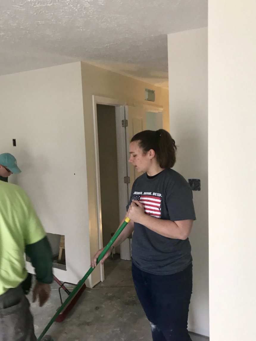 Mtsu_Bravo's tweet photo. Participated in @Habitat_MidTN Veterans Build this Saturday! 
Enjoyed our time serving our fellow Veteran.
#MTSU_Bravo
#MT_Vets
#studentvets https://t.co/T8cTGBgObN