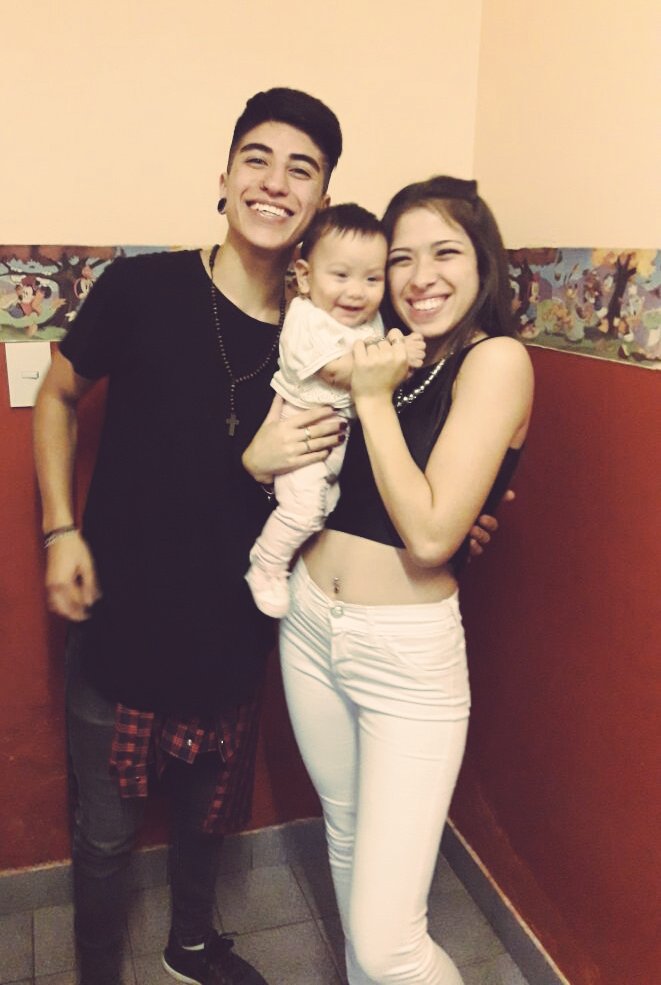 Luanavieraaa's tweet photo. Sin dudas mi lugar en el mundo es a su lado❤ https://t.co/ZfTNVemEr8