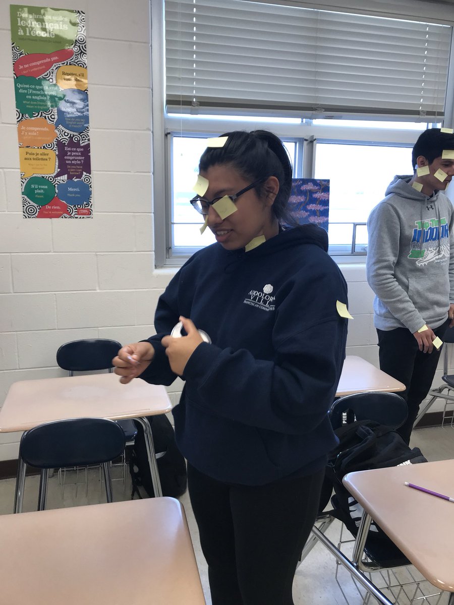 amanda_lebrun's tweet photo. French II Period 4 learning parts of the body in French!!! @GrantBulldogs #grantmindset https://t.co/4D1Gqatv2X