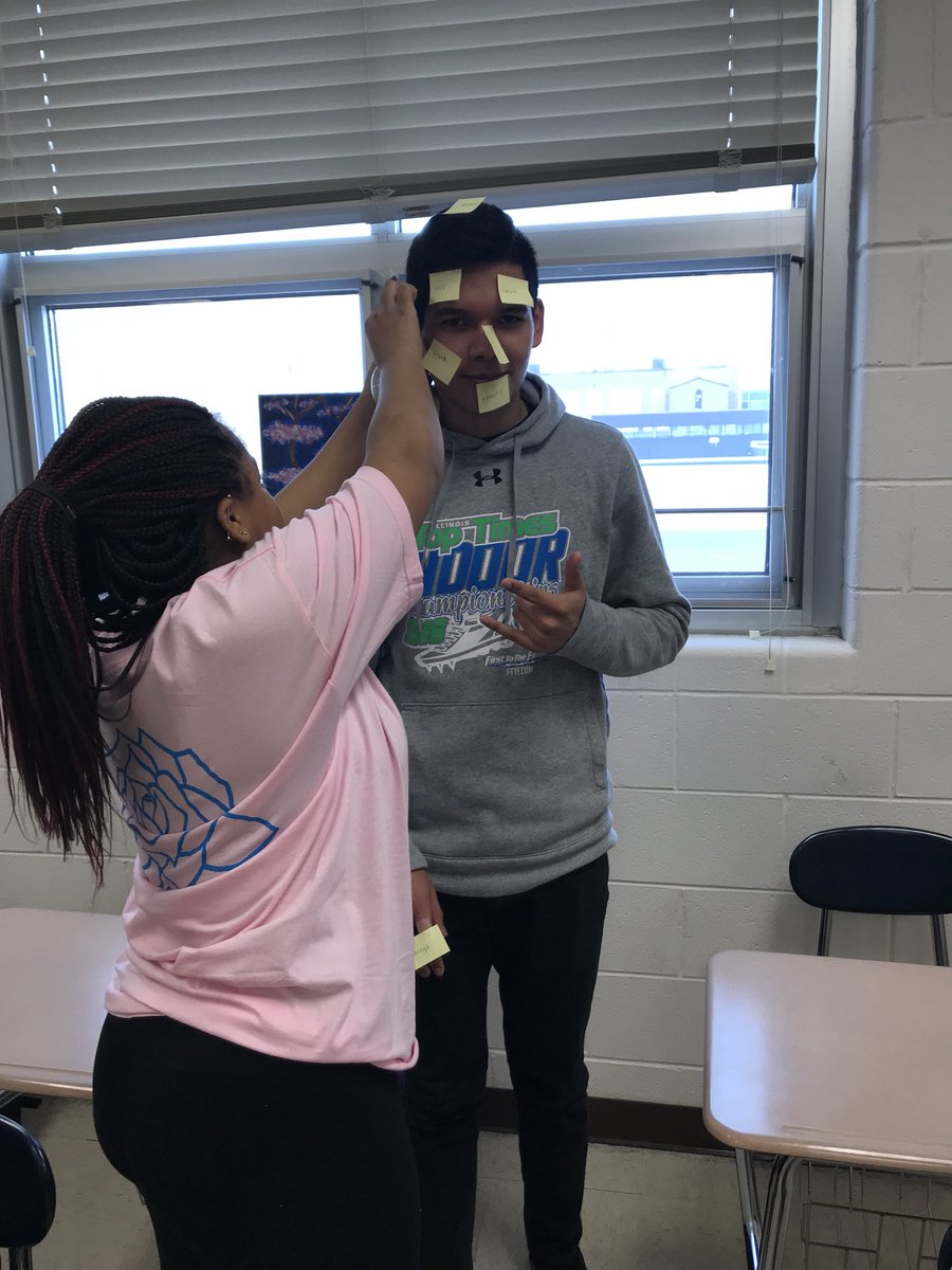 amanda_lebrun's tweet photo. French II Period 4 learning parts of the body in French!!! @GrantBulldogs #grantmindset https://t.co/4D1Gqatv2X
