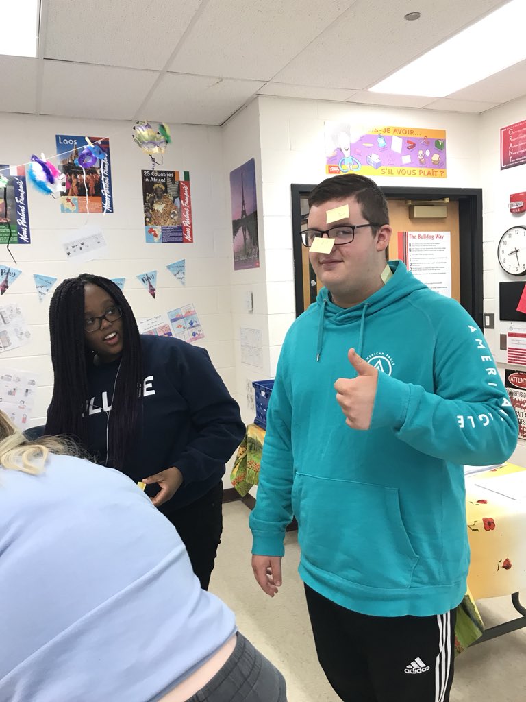 amanda_lebrun's tweet photo. French II Honors Period 1 learning parts of the body in French!!! @GrantBulldogs #grantmindset https://t.co/SZokP4se6r