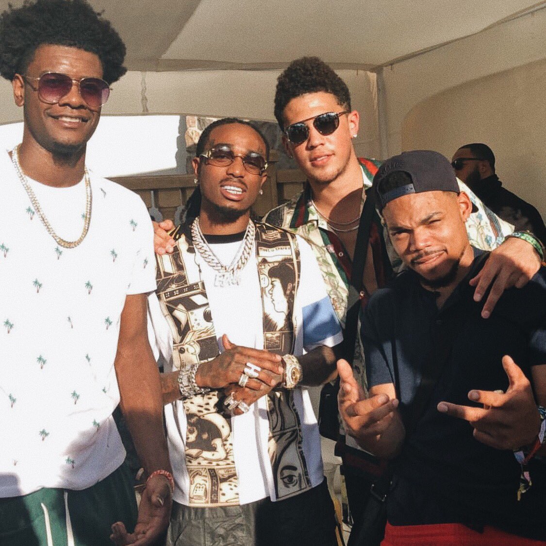 Suns's tweet photo. Ultralight boys! 

Happy Birthday @chancetherapper! https://t.co/m7scxXPMwh