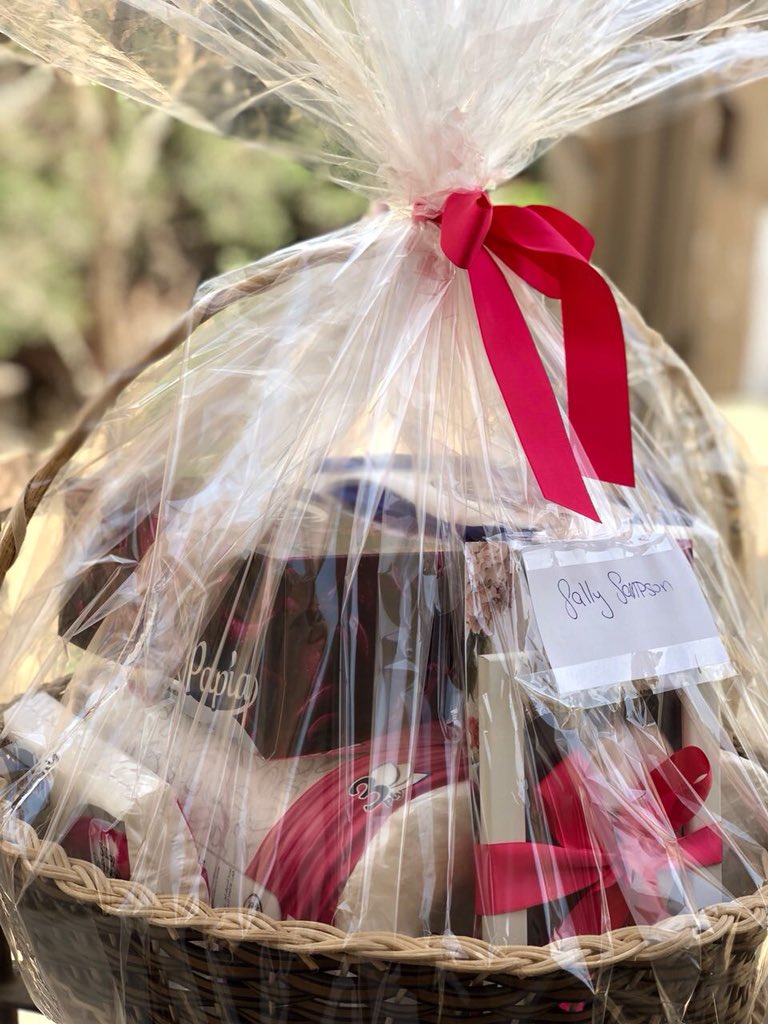 InfluenceCommEG's tweet image. We’re about to send the beautiful invites for #InfluenceDigital and #InfluenceEvents’ upcoming affair happening this Saturday for our client “Papia” that is going to be all about the ladies — inspiring, independent, successful, influential ladies. Stay tuned! #PapiaWomanUpBrunch