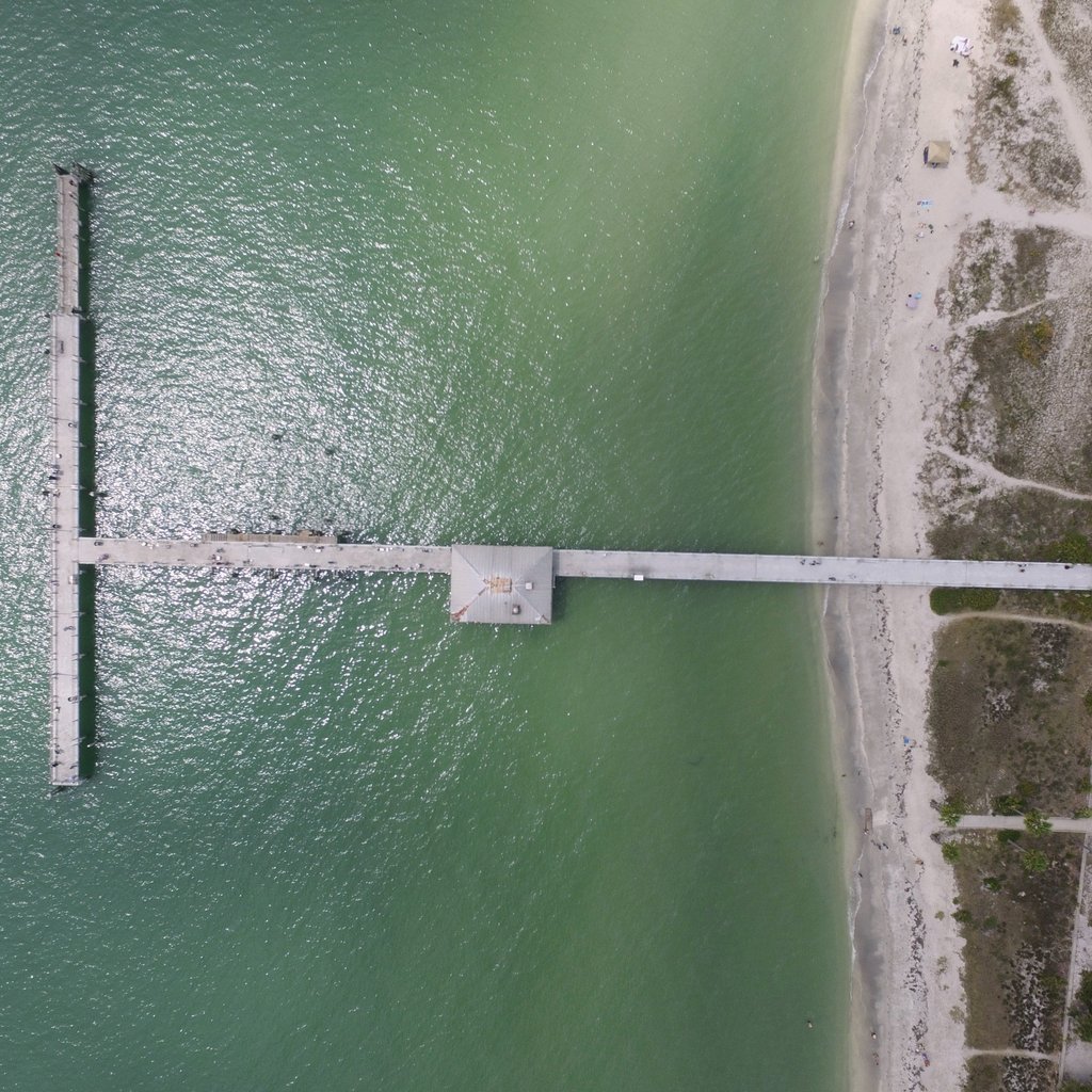 Fishing pier 🎣🐟🐠🐡
#dronebaseviews
