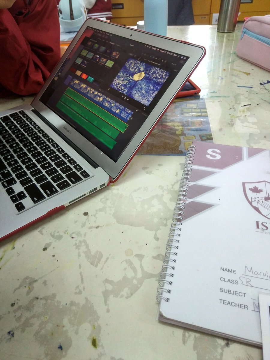 jnicklas8's tweet photo. Grade 5 busy on their provocations for PYPX2018. They are using the Studio Habits of Mind to work through the creative process. #designthinking @ISNS_School #GoISNS @ISNS_School @estaffordPYP #isnsarts #pyp #PYPstudents #pypart #creativity #collaboration https://t.co/o81NdLi0Sz