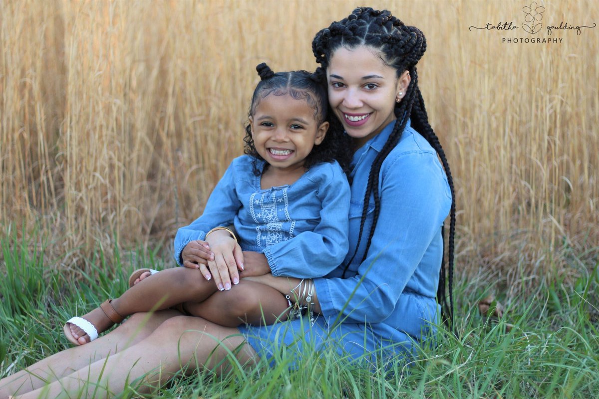__HighOnLoveee's tweet photo. i gave her life; she gave me a reason to live. 👭💓👩‍👧 https://t.co/FhvqQ6ojLo