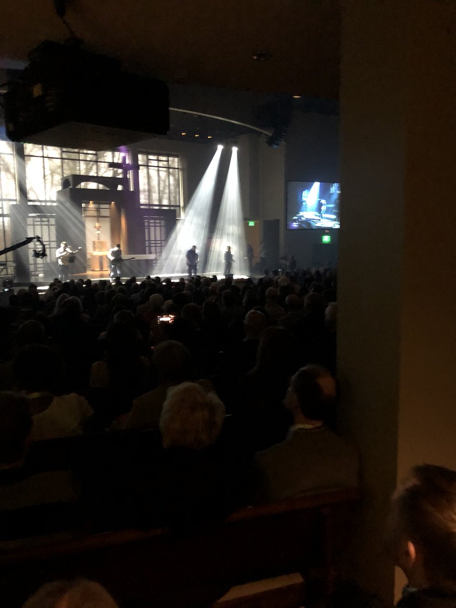 lisascata's tweet photo. Favorite parts of today: meeting people, listening to people, speaking with people, worshipping, and hearing God whispering under it all, “Behold, I am doing a new thing.” (Isaiah 43:19) #REBUILT18 https://t.co/BdtPtVBe0Y