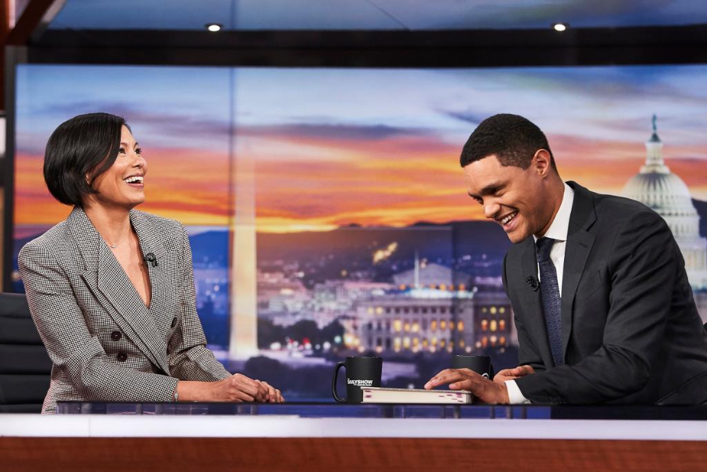 TheDailyShow's tweet photo. TONIGHT: Co-host of Showtime’s “The Circus” and author of "Futureface," @alexwagner is here! https://t.co/2BIFS4BTtO