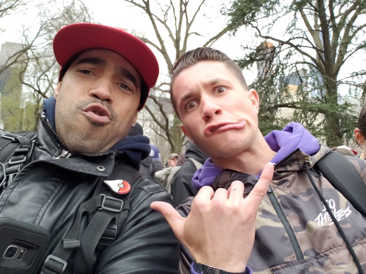Omnisek's tweet photo. #PokemonGOCommunityDay still coming down from the hype! #NYC tuberfam represented! gave the biggest welcome to these lit trainers!
Honored to have met you guys!🔥🔥🔥 @trnrtips
#OmniSqwad 
#PokemonGO 
#pokemon https://t.co/77rjioAHQ8