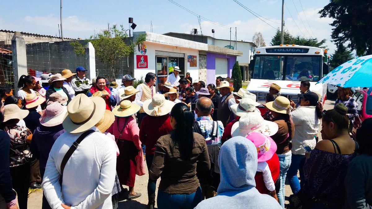 pepeozuna's tweet photo. Esta mañana estuve en San Diego de los Padres Cuexcontitlán, ahí me comprometí a legislar por mayores oportunidades de empleo, para incrementar la economía de cada familia Toluqueña.
#HagamosEquipo
#VaPorToluca
#VaPorTi. https://t.co/DKig1m7hV5