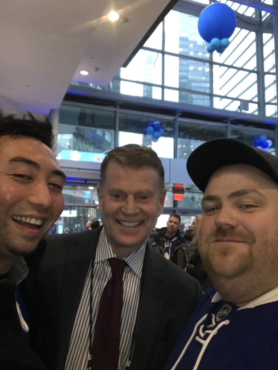 derekprusky's tweet photo. Just met @HennyTweets great guy. Leafs in 6. Freddy need to be better. Big game for the boys!! https://t.co/hxvBtC6d5e