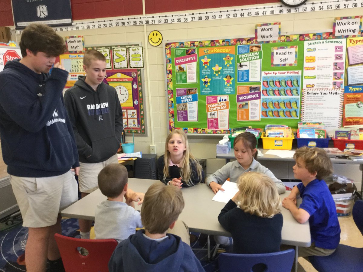 cw3rdgrade's tweet photo. Joint Insect Project with Middle Schoolers #rstories18 https://t.co/Nk2GmlYRkn