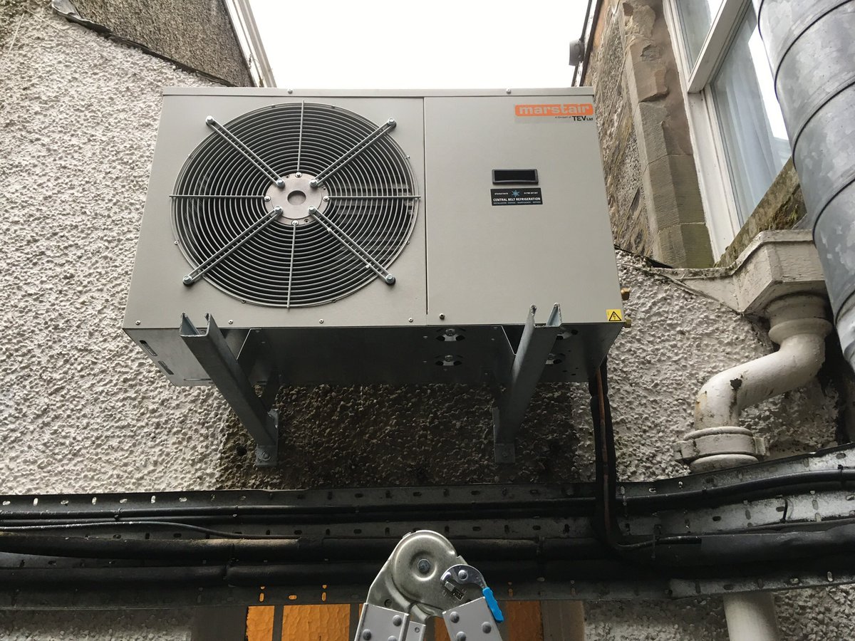 CentralBeltRef's tweet photo. Out with the old and in with the new. Cellar Cooling Installation completed and commissioned on Friday :-) https://t.co/oIQa6DYtGK