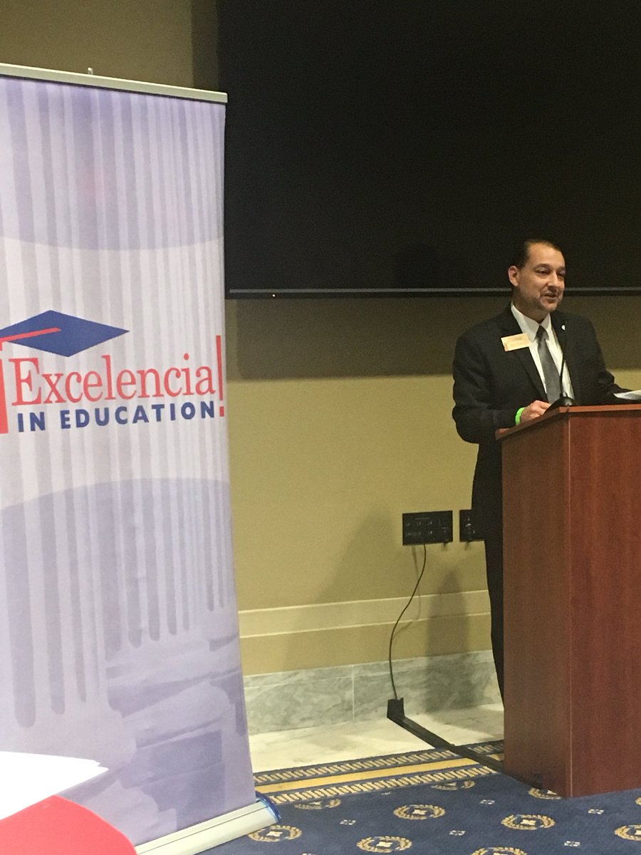 EdExcelencia's tweet photo. #LatinoStudentSuccess is imperative to the nation’s education goals. -@WSerrata #Pres4LSS https://t.co/6GCv4k5oEW
