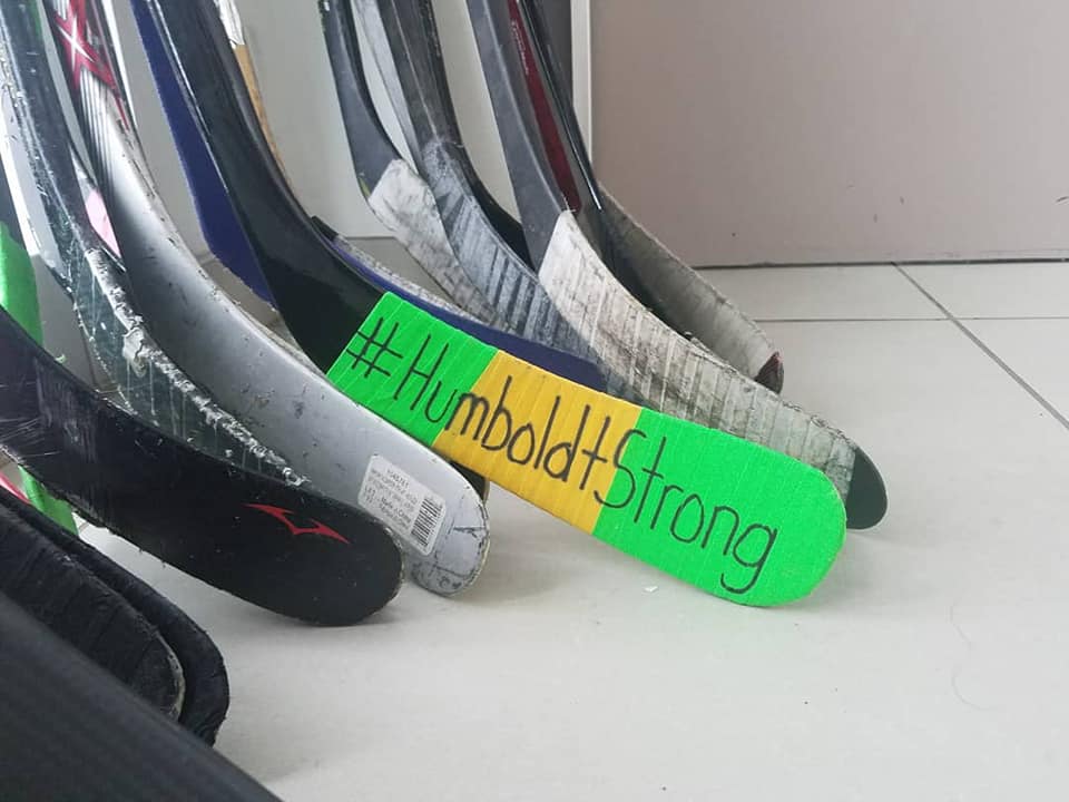 GTHLHockey's tweet photo. The GTHL community was out in full force on Saturday, leaving messages and sticks for the #HumboldtBroncos https://t.co/Vnt1d9DTyR