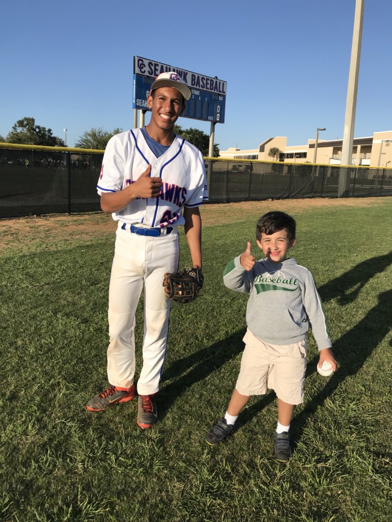 CapeBaseball239's tweet photo. Thumbs up baby!! #LeoTheLion https://t.co/XPRjIaDdTv