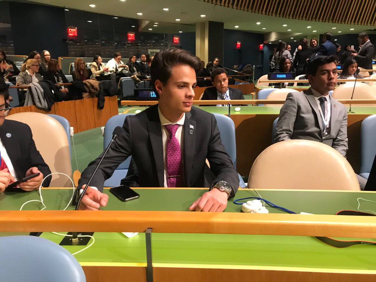 ITESMCEM's tweet photo. Estamos orgullosos de Ibrain Hernández y Santiago Yarahuán, alumnos de la Región Ciudad de México que fueron seleccionados para formar parte del comité organizador de la primera edición del New York Model United Nations Conference for Latin America and the Caribbeans. #OrgulloTec https://t.co/9uf7afmgF0