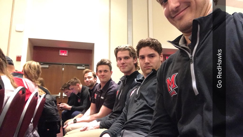 zlav21's tweet photo. #Hawksbys2018 https://t.co/WcitlxeeE7