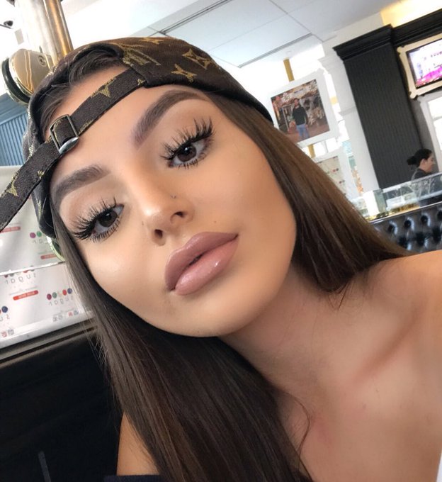 Back on my... https://t.co/pTAZMDXc10