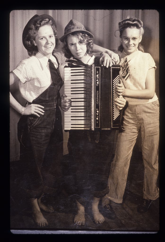 Here is a young woman with a BIG future ahead of her (and I think she knows it) #paulineoliveros #womencomposers #accordian #attitude #texas