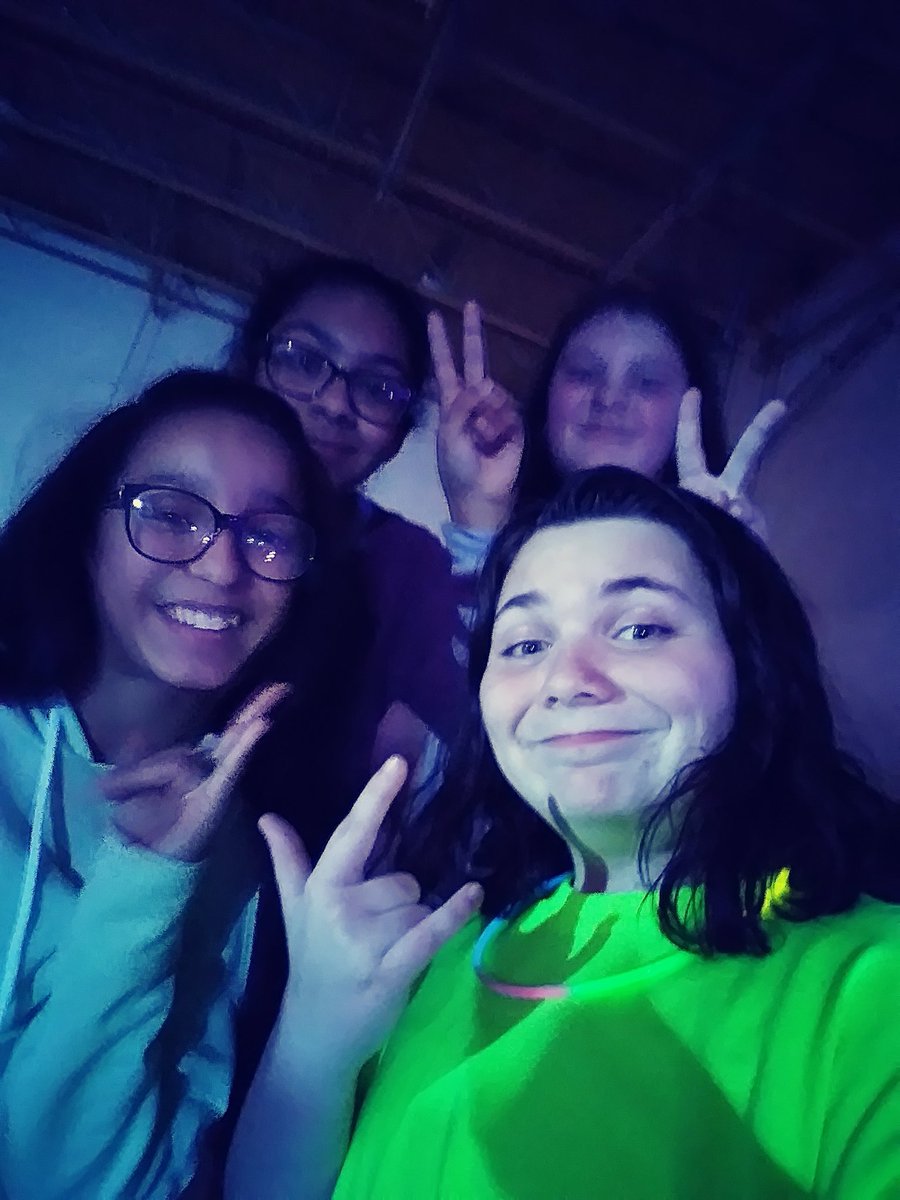 DSchlear's tweet image. PARTY HARD!!!