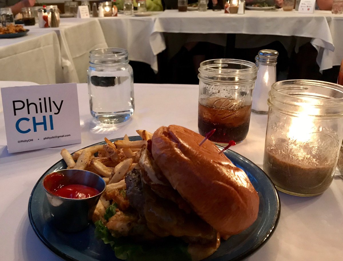 PhillyCHI's tweet photo. Dinner is served! #uxdinner https://t.co/PcgV79HUi0