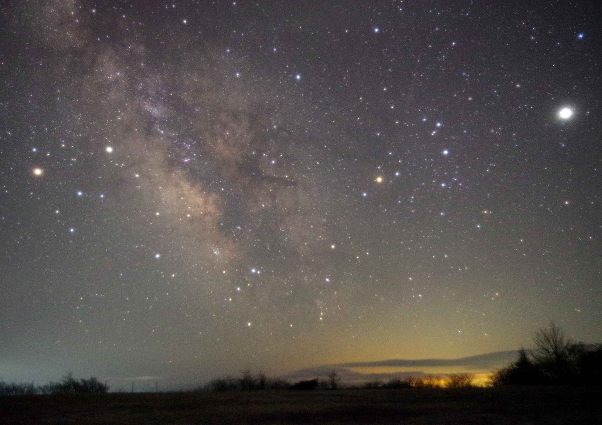遠藤 毅 در توییتر いて座 さそり座 天の川 いて座の南斗六星の上 左は火星で右に土星 さそり座の右方 てんびん座に輝くのは木星 4月17日03 15 折爪岳 岩手県九戸村 にて 天の川 遠藤 毅 در توییتر いて座 さそり座 天の川 いて座の南斗六星の上 左は火星で右に土星 さそり座の右方 てんびん座に輝くのは木星 4月17日03 15 折爪岳 岩手県九戸村 にて 天の川
