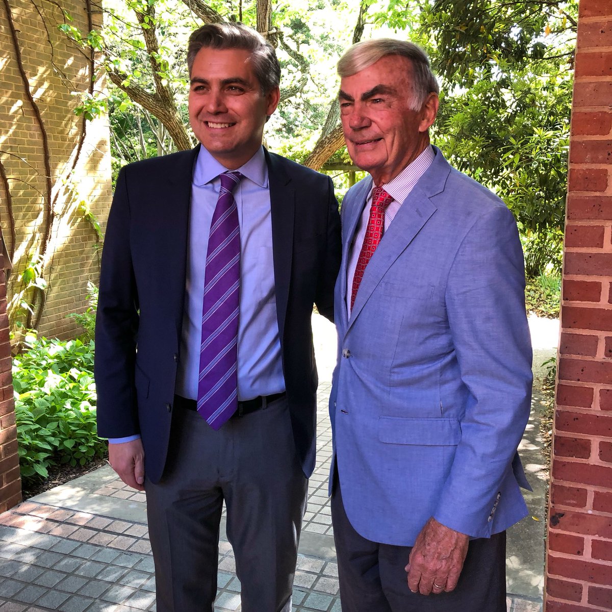 Jim Acosta On Twitter It Was A Big Thrill To Have The Honor To Meet Longtime Wh Correspondent For Abc News Sam Donaldson He Shared Some Of His Legendary Stories About Covering