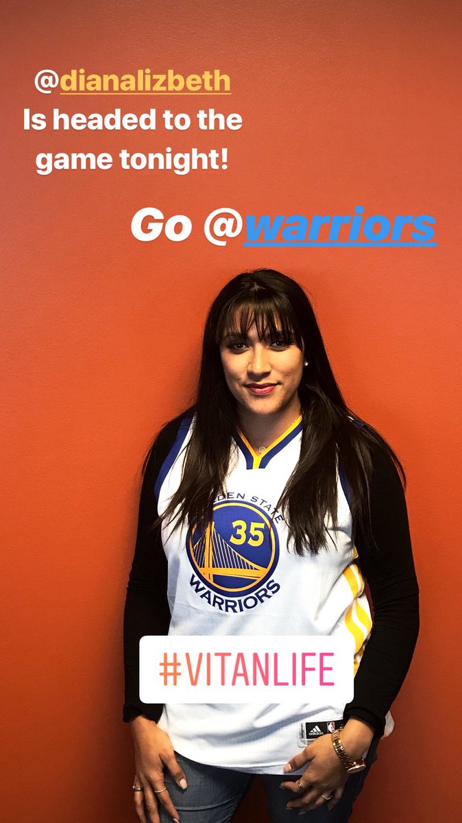Vituity_PM's tweet photo. Our corporate receptionist, Diana, is ready to cheer on our @warriors tonight! #VitanLife 🏀

#LetsGoWarriors #Vituity #Warriors #NBAPlayoffs #BayArea #Healthcare #PracticeManagement https://t.co/h41XMwQyXN