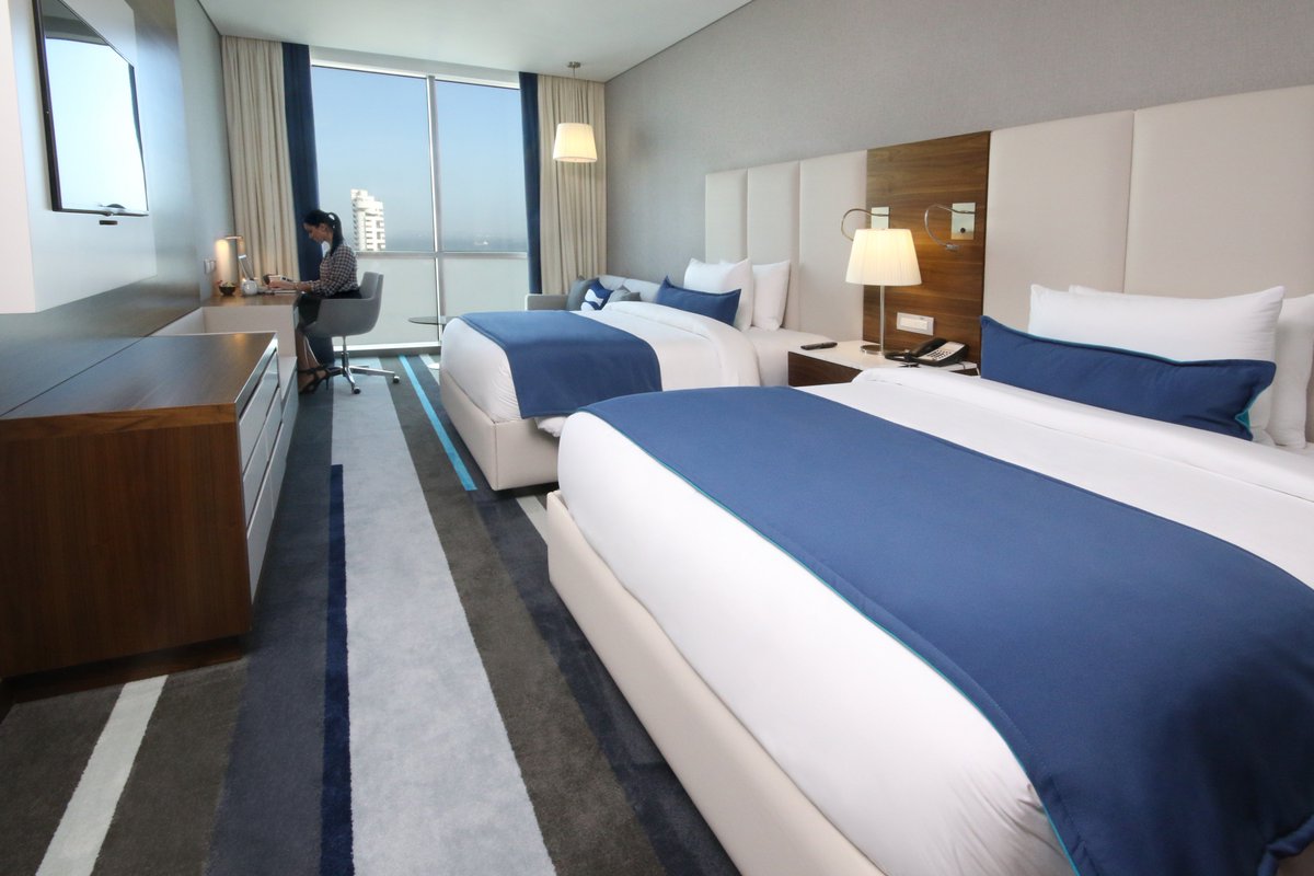 InterConCtg's tweet photo. Happiness is..... a comfy bed! #comfyroom #relax #bed #monday #hotel #cartagena https://t.co/ppSOVbgWAh