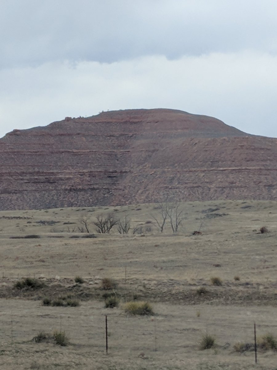 batyone's tweet photo. Wyoming. https://t.co/dbVzQWrxWQ