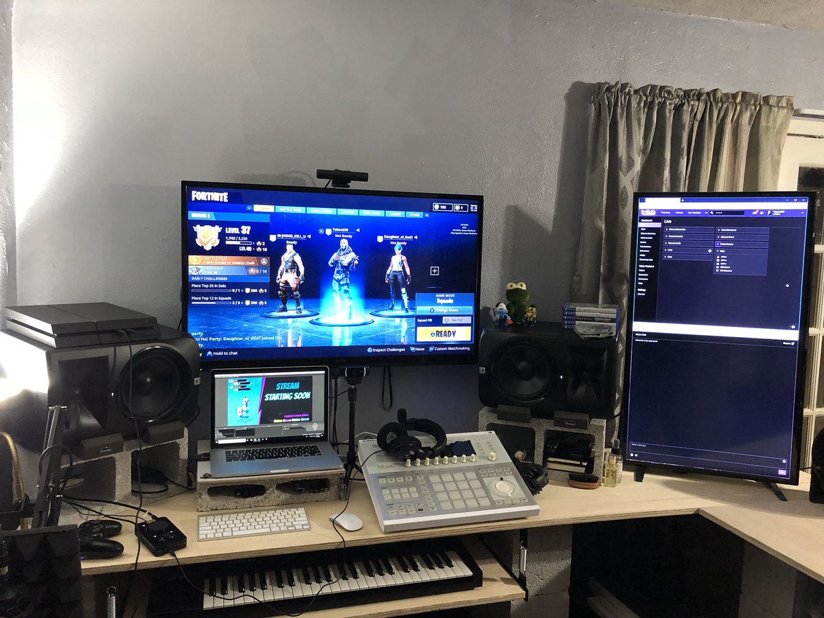 Takeo_Rising's tweet photo. About to #stream some #fortnite come #spaz #out with me! @ https://t.co/janwH7HI3y @fortnite @epicgames_official @twitch #epic #twitch #games #studio #setup #enjoy the #spazout #everythingbagelseasoning https://t.co/wtNJoagiFT