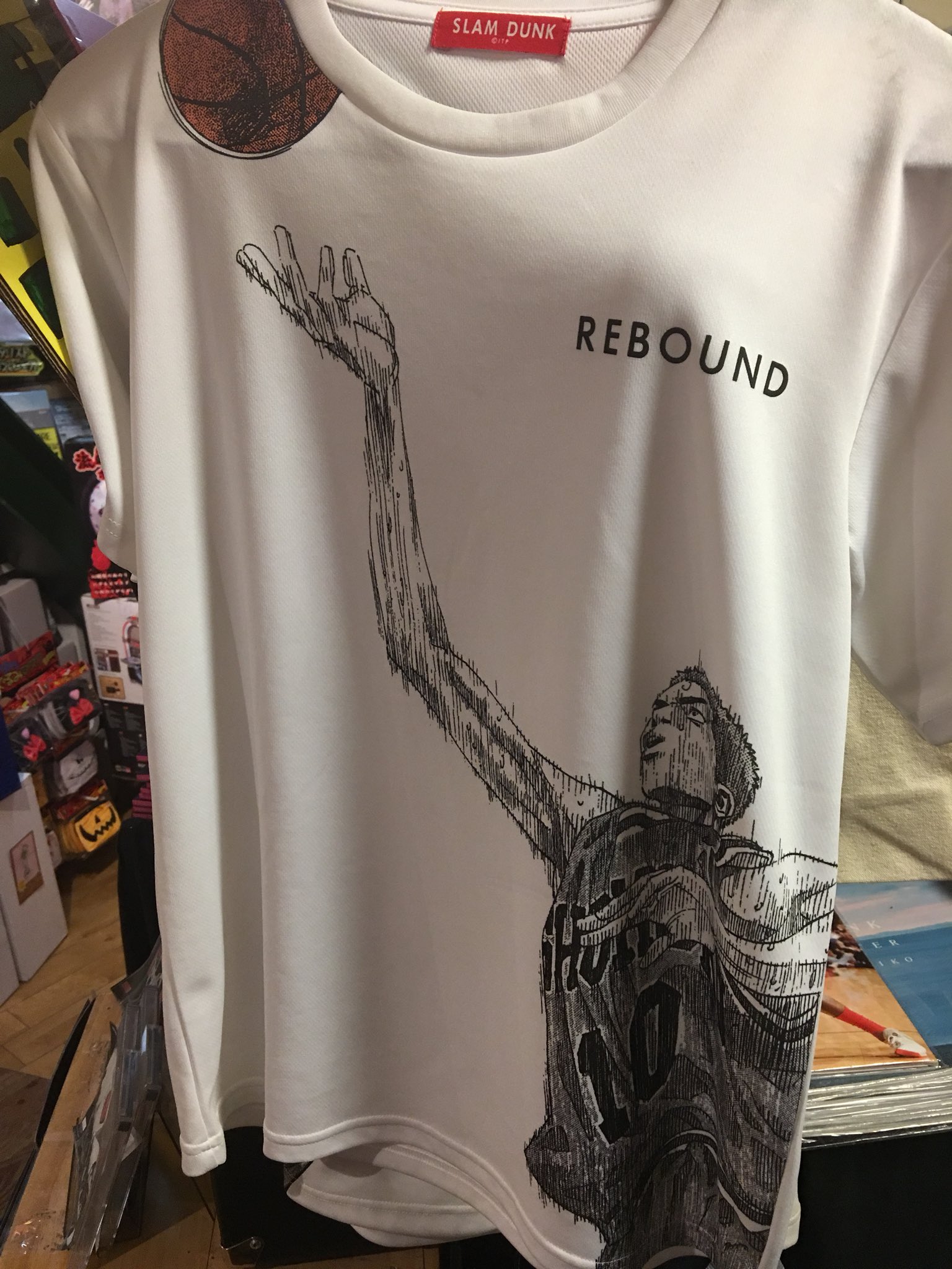 Gwyn Campbell ペングウィン This Slam Dunk Tshirt Is Pretty Darn Cool And I Don T Usually Like White Tshirts このスラムダンクのtシャツはびっくりするほど格好いい Anime Otakulife Manga Slamdunk T Co Ji7etws5ky Twitter