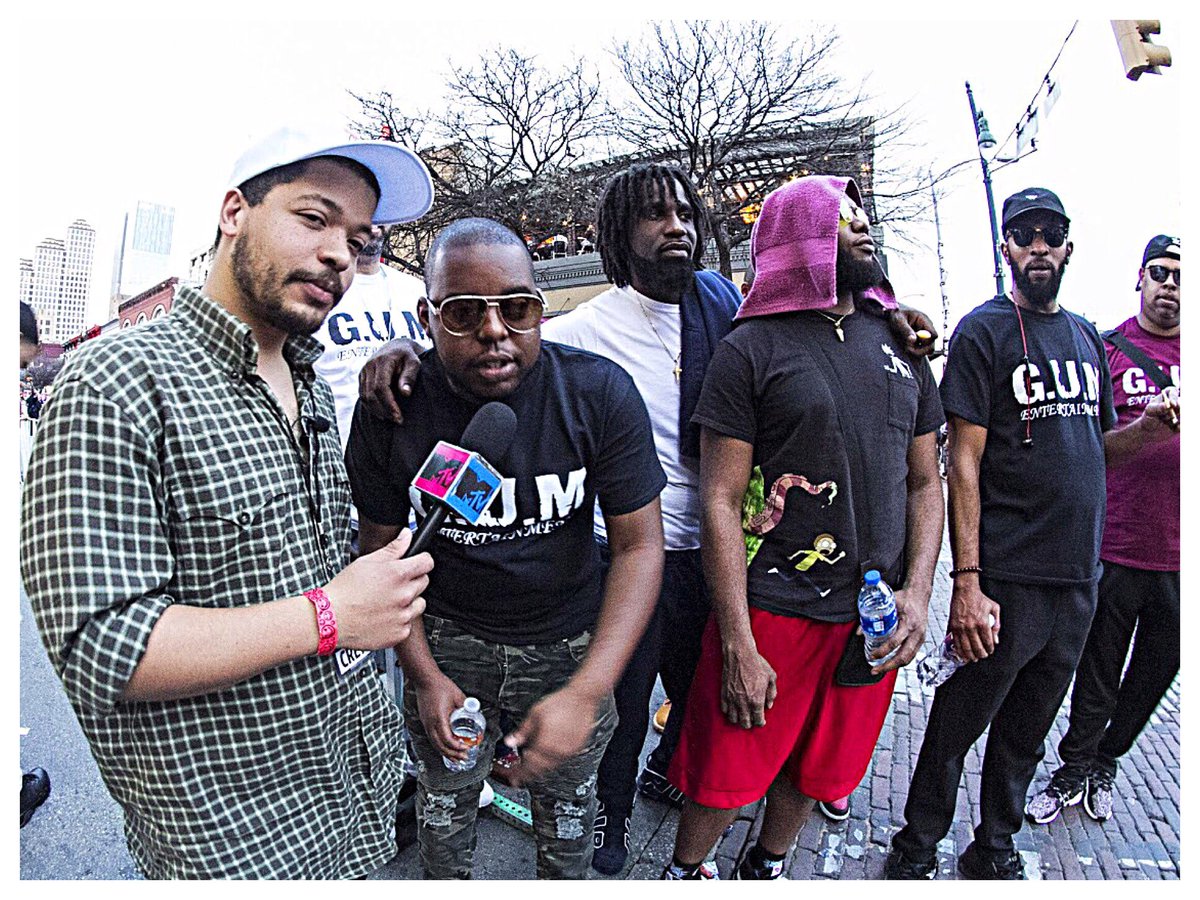 Von_GUM's tweet image. @GUM_ENTMT x @MTV 

#SlickMix

#HeartStoppas

#GUMEntertainment!

New Music on the way!