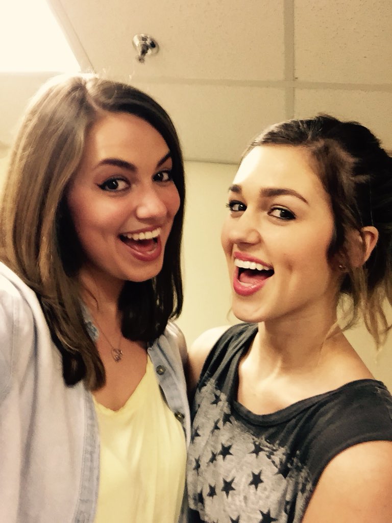 Hey <a href="/sadierob/">Sadie Robertson Huff</a>, it’s your Mississippi twin. Can’t wait to hear you speak tonight! #HailState