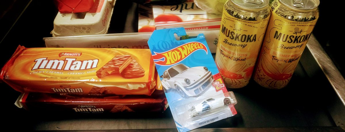 ndasko's tweet image. The I did not want to pay for parking grocery package. #carnerd #bachelorlife #manchidl #porsche #aircooled #timtam #beernerd #wheatbeer