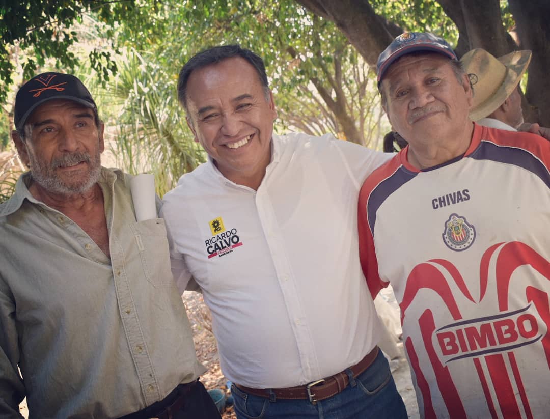 DipRicardoCalvo's tweet photo. En Cuauchichinola #Mazatepec tuve la oportunidad de saludar a mujeres y hombres comprometidos a trabajar #JuntosPorMorelos
#RCH2018
#PRDMásFuerteQueNunca 
#PartidoQueCumple https://t.co/AaI5Xtmdjg