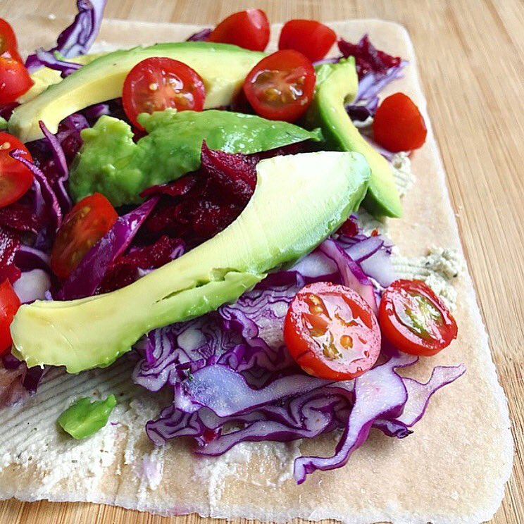 LeafCuisine's tweet photo. So #fresh and so #GOOD! We love seeing how YOU #SpreadTheLove! Check out this #rawvegan #wrap from @wholistic_shine using our #dairyfree spread. ❤️✨ #LeafCuisine #Vegan https://t.co/VwUreff1wH