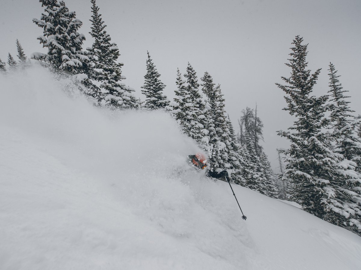 There's loose talk of something like THIS around week's end. We'll post more when we know more. For now, start proactively canceling those Friday/Saturday engagements—just in case...#closertoyou #upslope #chasingicons