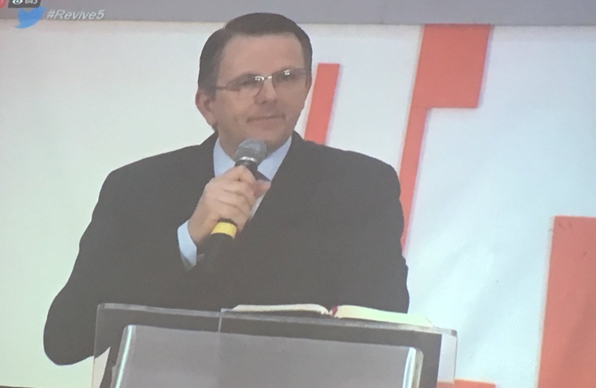 josuellempen's tweet photo. “La mayor alegría de Dios es saber que sus hijos caminan con Él”. Pr.@BogerJr #LluviasDeBendiciones #MSOP https://t.co/Djxe2RKlA7