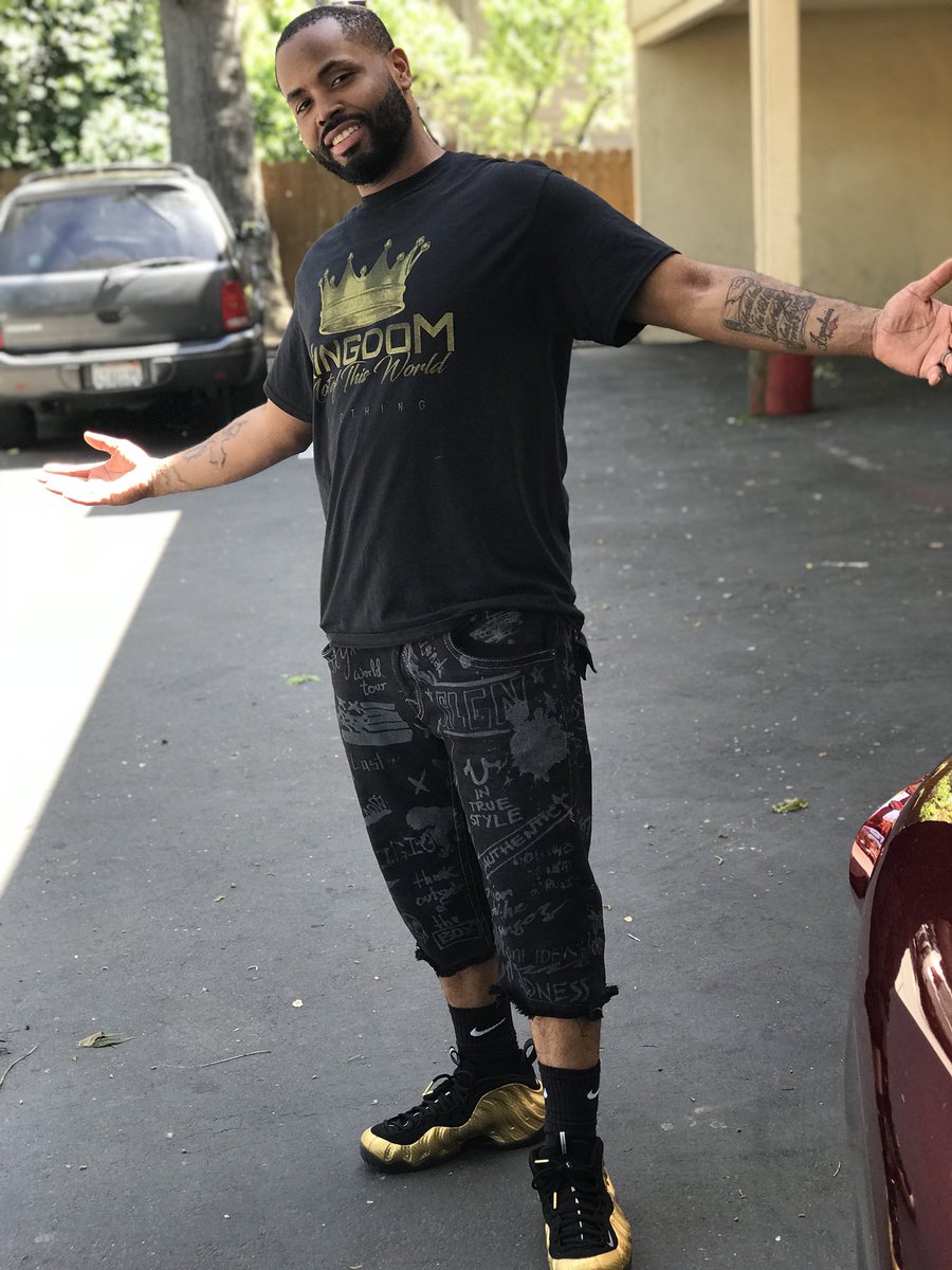 KNOTW_Clothing's tweet photo. It’s only right! 🙏🏽💯 Kingdom Not Of This World, Clothing Line #KingdomLove #BeBold #Faith #ICanOnlyBeMe #StandStrong #DoYou #Believer #InMyOwnLane #FallGetBackUp #KeepPushing https://t.co/3OrSN1cxmr