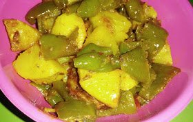 myfoodpitara's tweet photo. #MyFoodPitara : Aloo Simla Mirch recipe | Potato Capsicum (Dry) #recipe | How to prepare #Potatoes  #Capsicum ?: #aloo  #simlamirch #Indianfood #vegetables https://t.co/EHLVl5TRXx https://t.co/iOxvSFfhLz