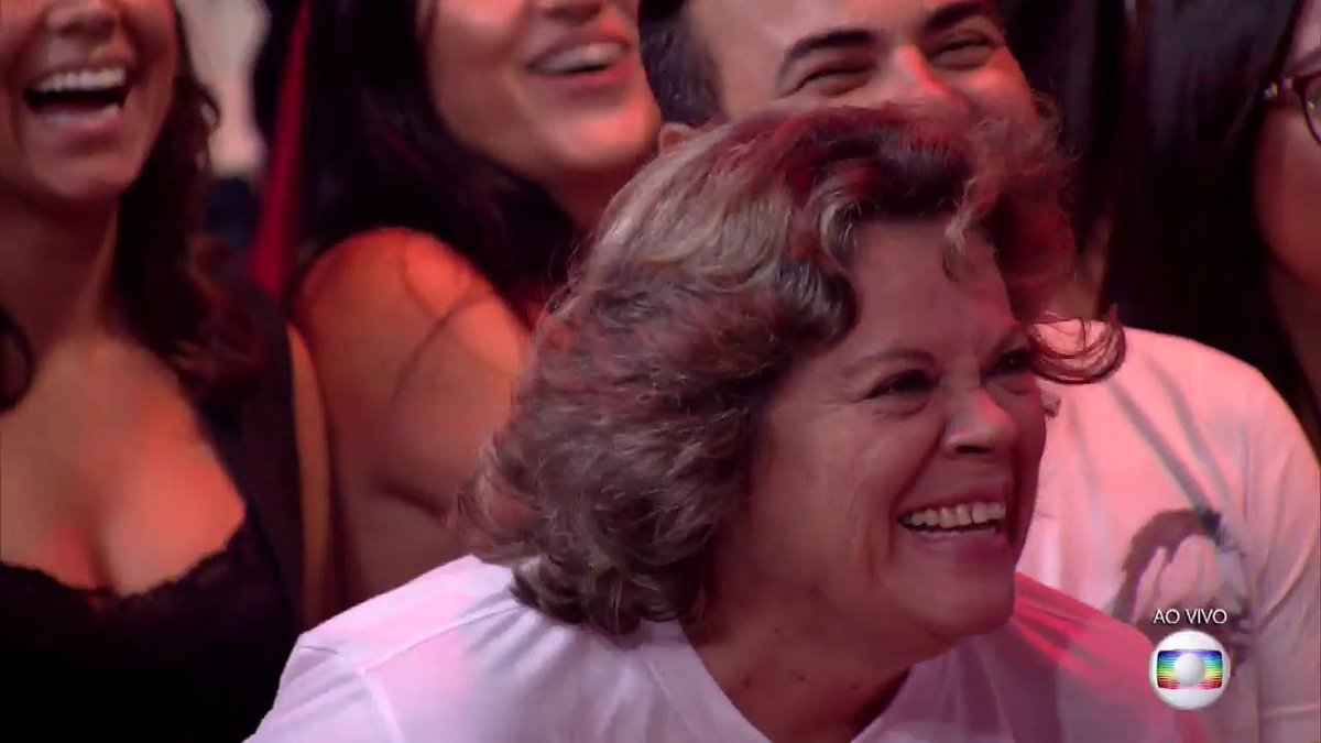 tvglobo's tweet photo. Quem também adora a mãe do Breno dá RT! #RedeBBB #BBB18 https://t.co/BIK9kAsZBO