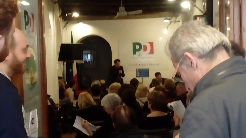 PDGiubbonari's tweet photo. Grande partecipazione sabato al circolo Pd Centro storico. Tre ore di dibattito su Europa e il nostro futuro. https://t.co/G2xNdSg3Gc