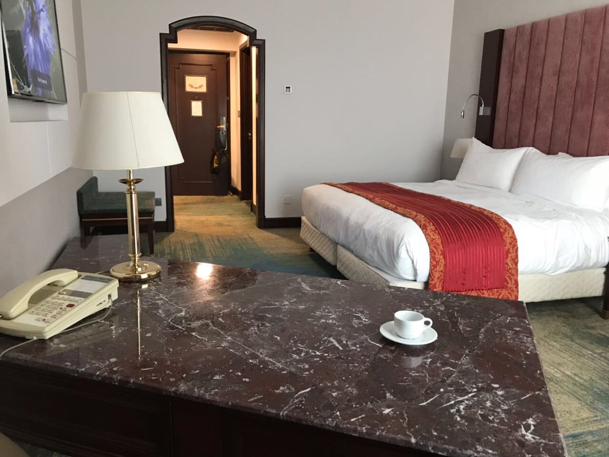 shadowdesign0's tweet photo. جانب من تنفيذنا لغرفة في الـ intercontinental #الاحساء https://t.co/3PgtWTrKfw